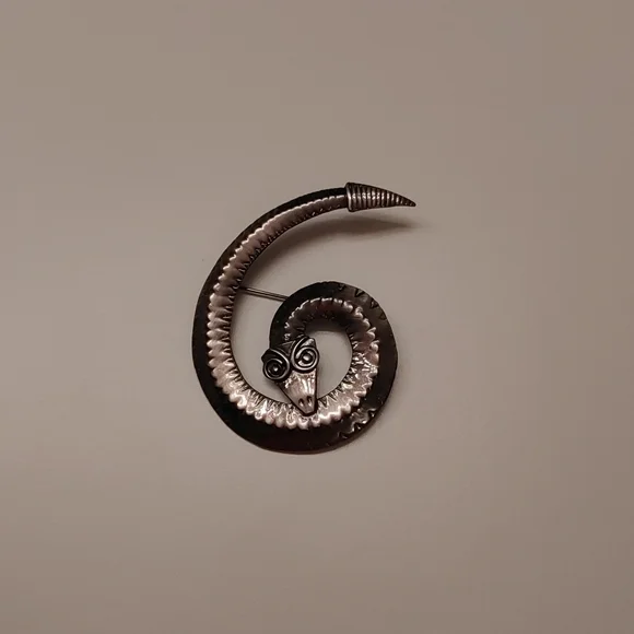 Vintage Serpent Brooch - Picture 2 of 5